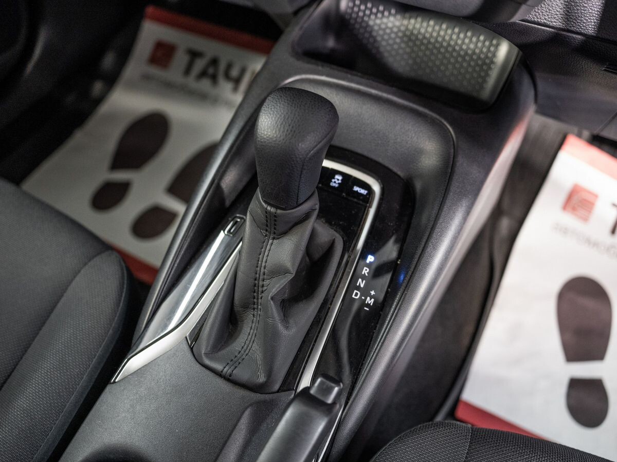 Toyota Corolla 2021 - фото автомобиля