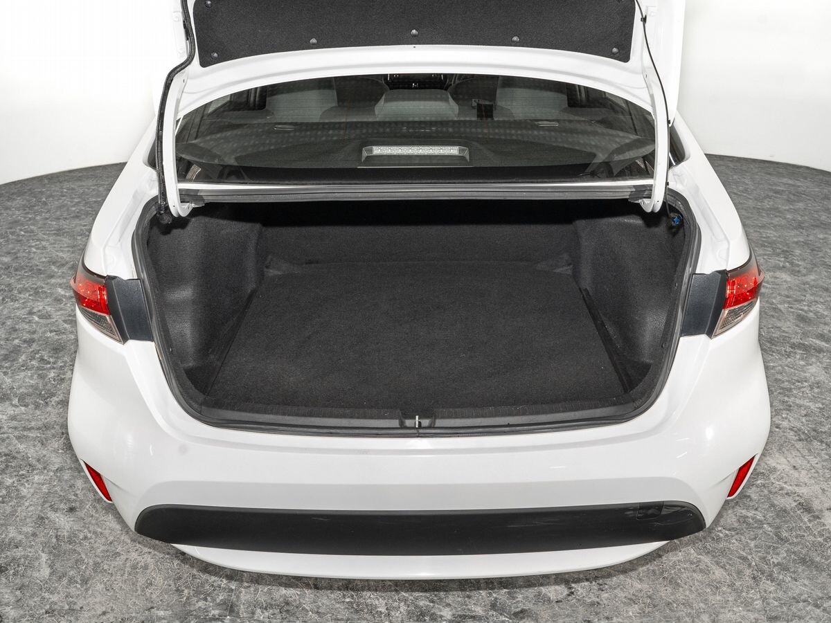 Toyota Corolla 2021 - фото автомобиля