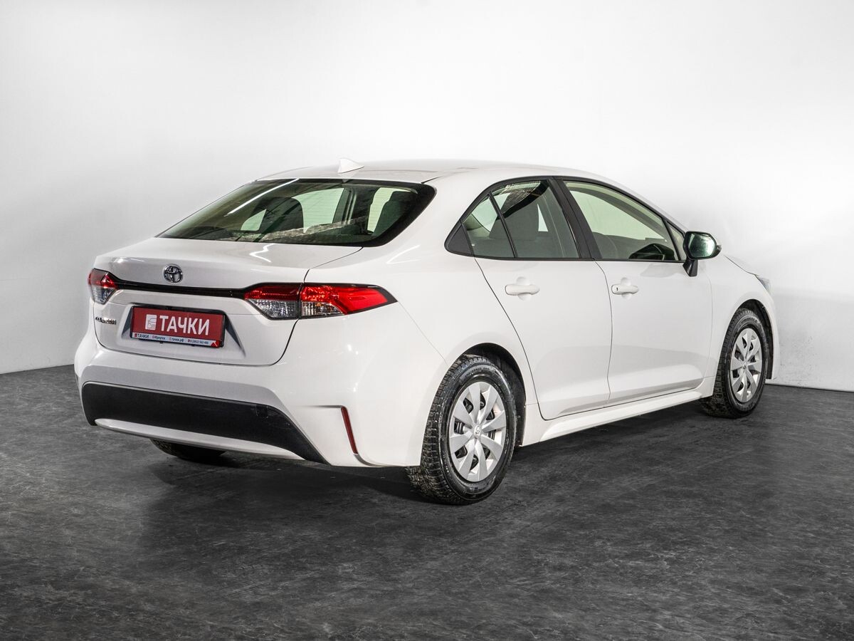 Toyota Corolla 2021 - фото автомобиля