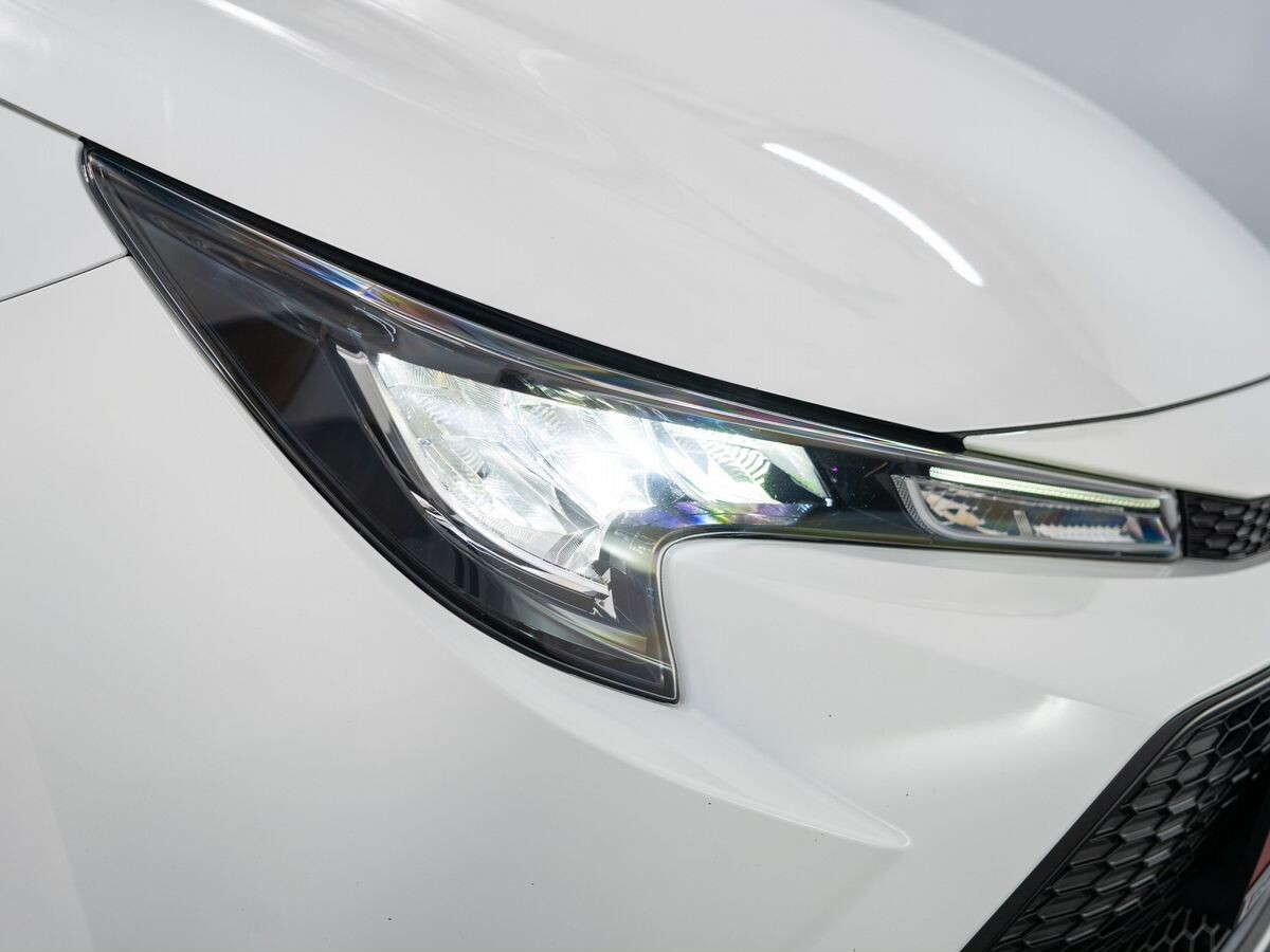 Toyota Corolla 2021 - фото автомобиля
