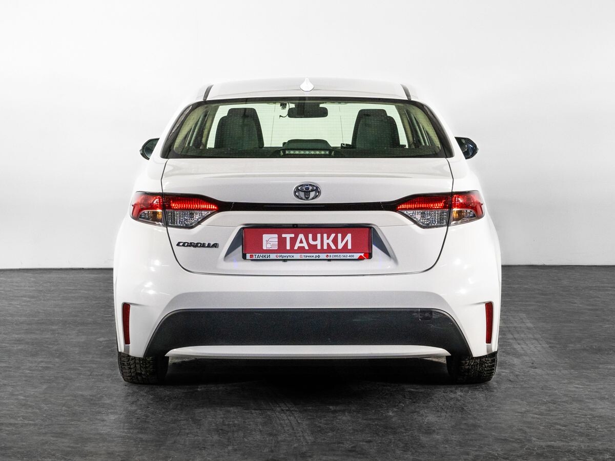 Toyota Corolla 2021 - фото автомобиля
