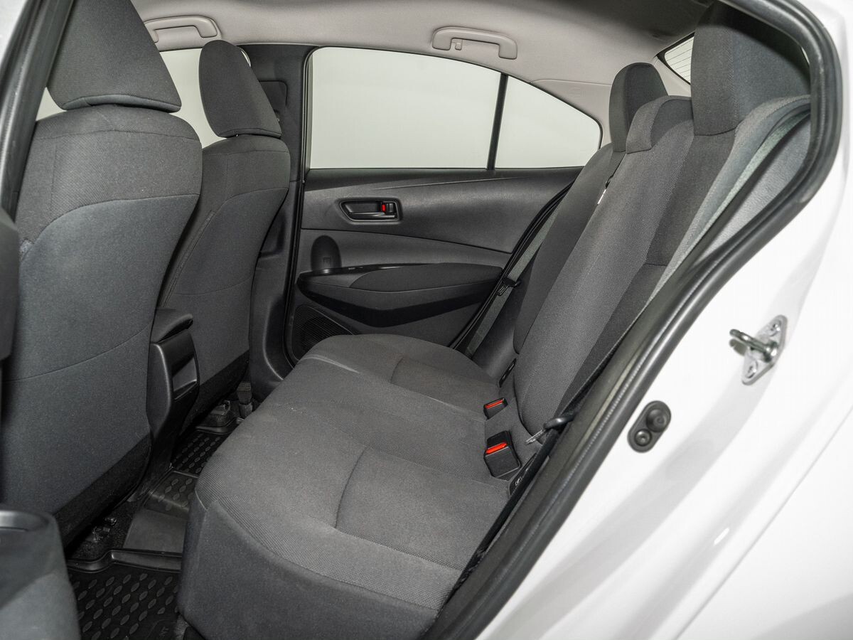 Toyota Corolla 2021 - фото автомобиля