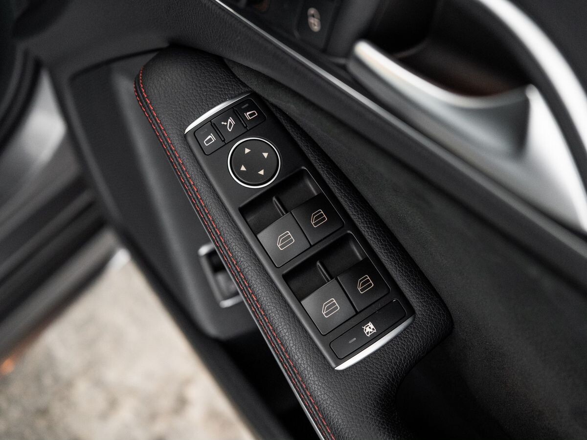 Mercedes-Benz CLA-Class 2015 - фото автомобиля