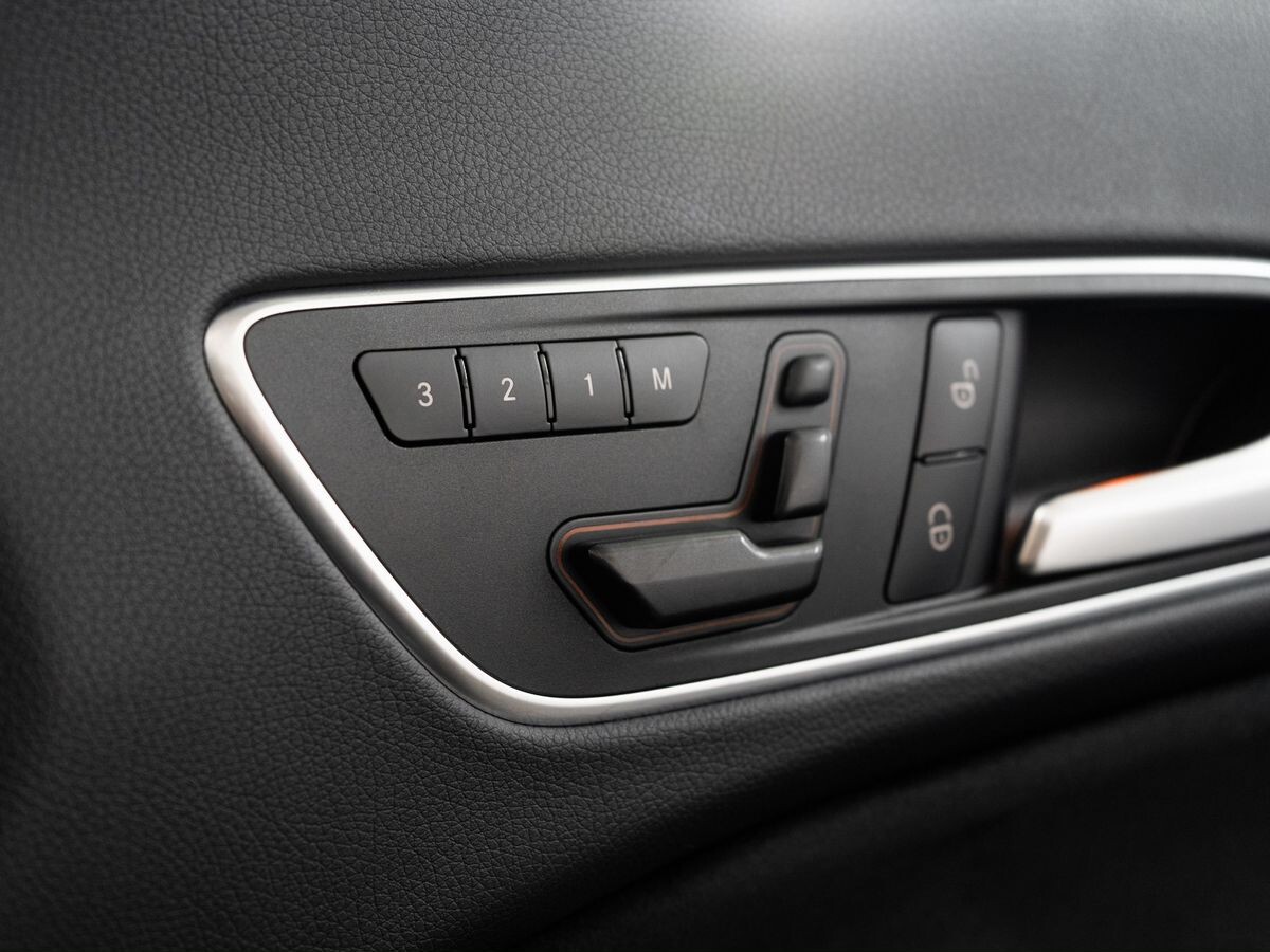 Mercedes-Benz CLA-Class 2015 - фото автомобиля