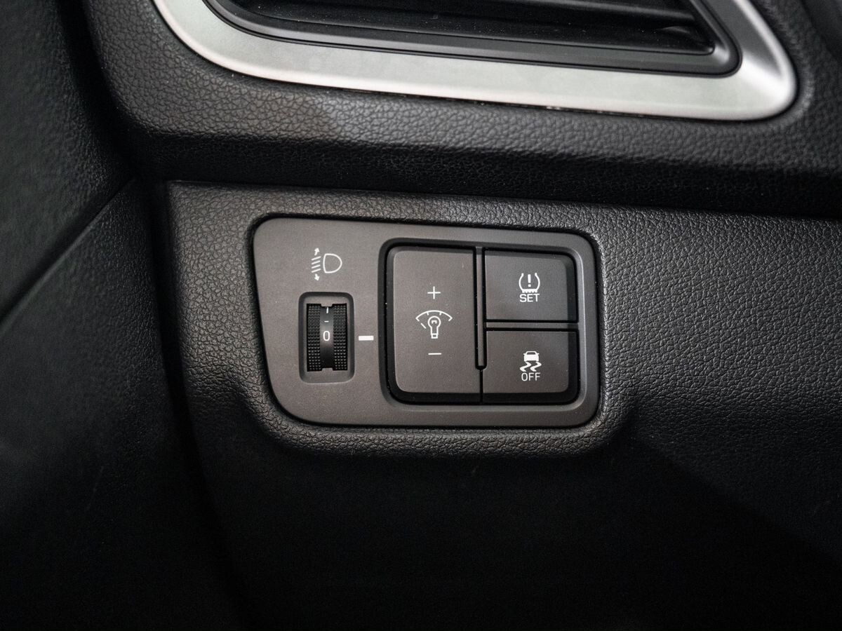 Hyundai Solaris 2017 - фото автомобиля