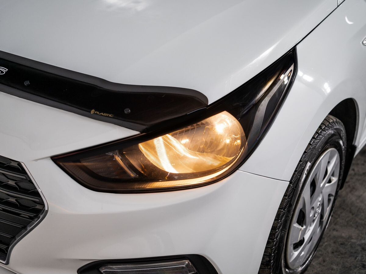 Hyundai Solaris 2017 - фото автомобиля