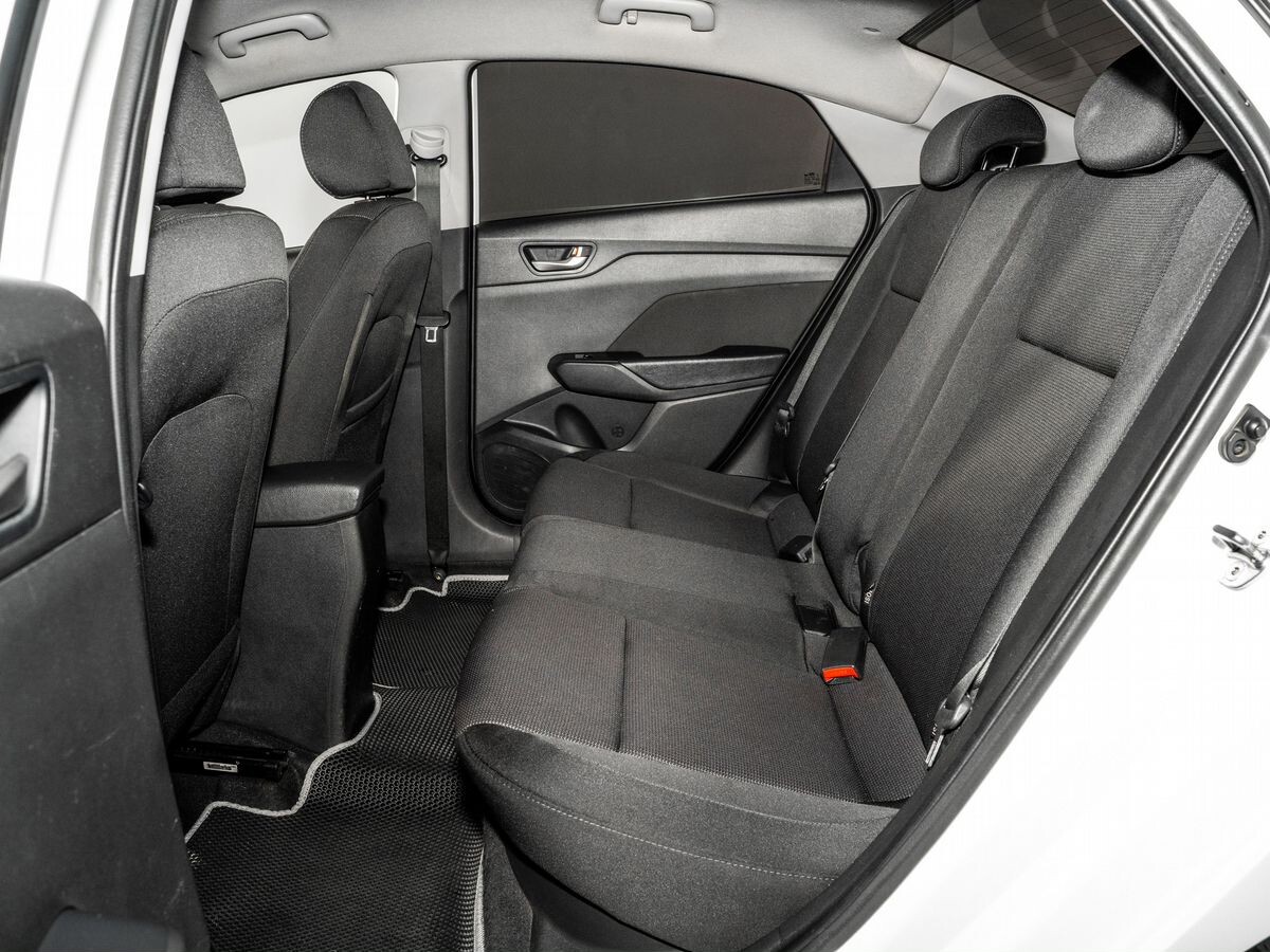 Hyundai Solaris 2017 - фото автомобиля