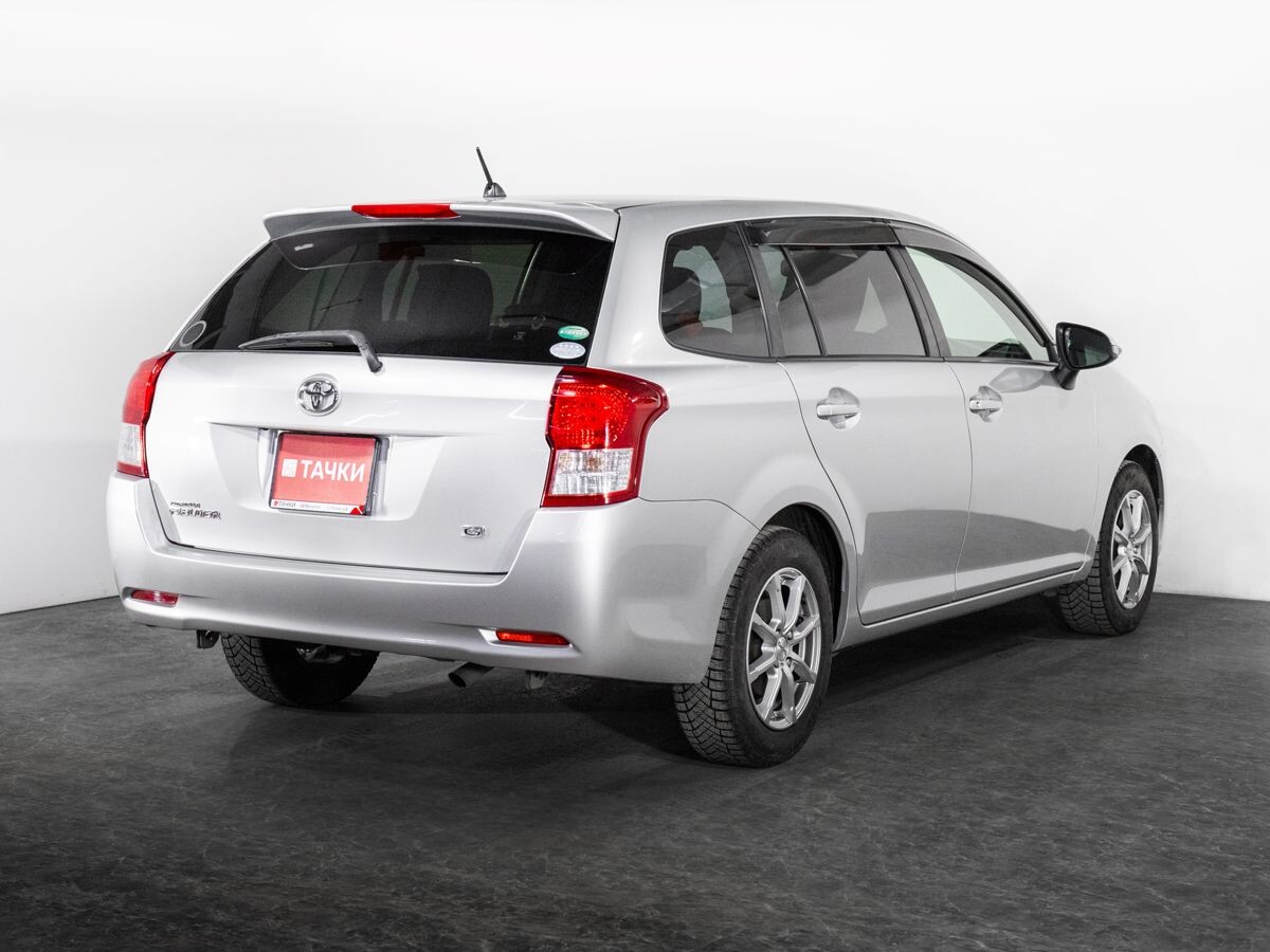 Toyota Corolla 2014 - фото автомобиля