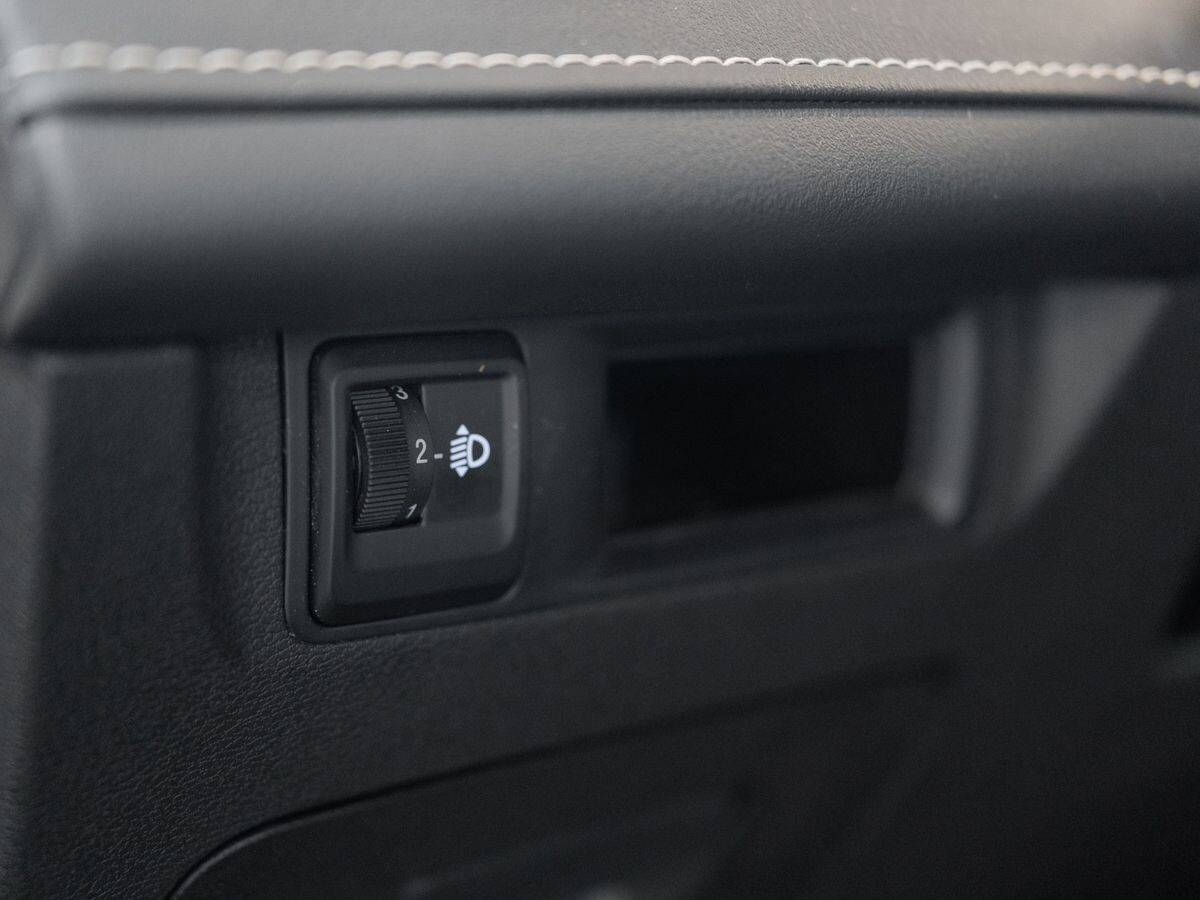 Geely Atlas Pro 2022 - фото автомобиля