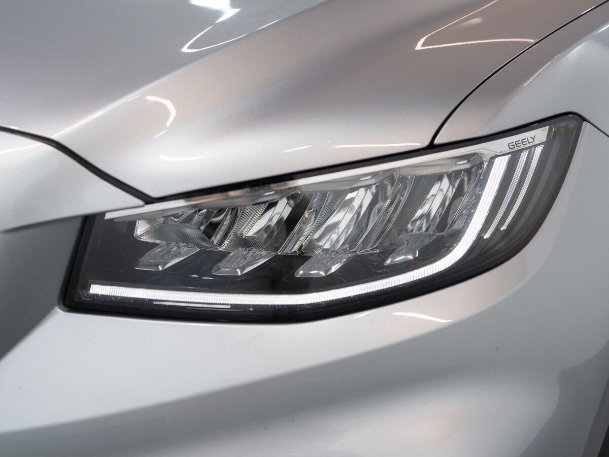 Geely Atlas Pro 2022 - фото автомобиля