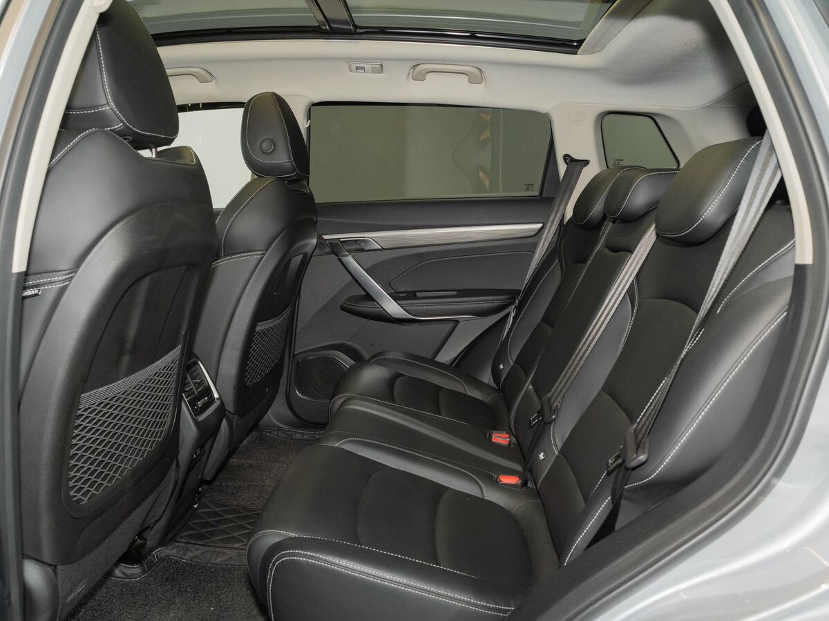 Geely Atlas Pro 2022 - фото автомобиля