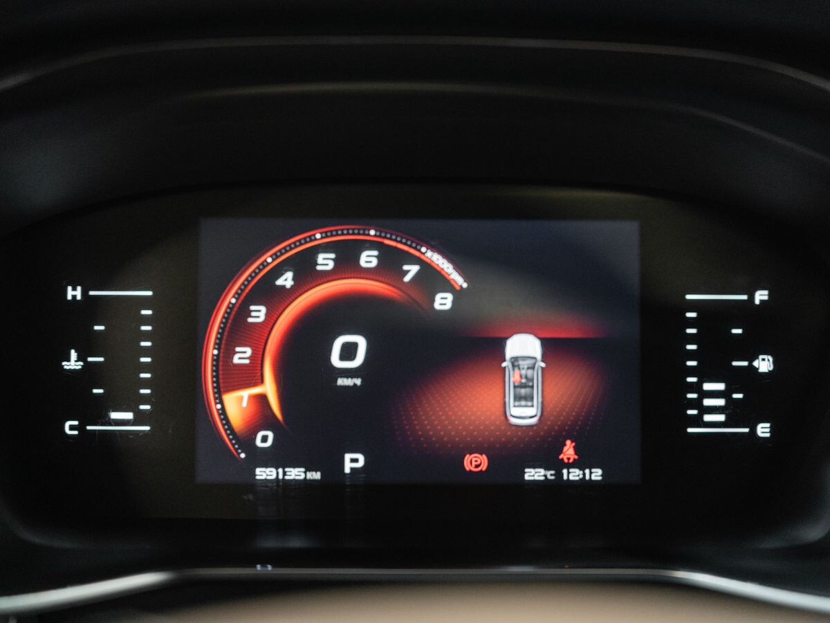 Geely Atlas Pro 2022 - фото автомобиля