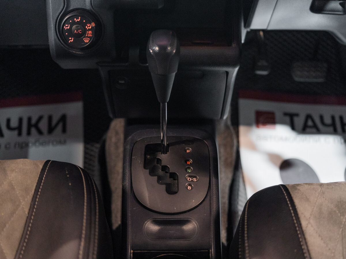 Toyota Probox 2018 - фото автомобиля