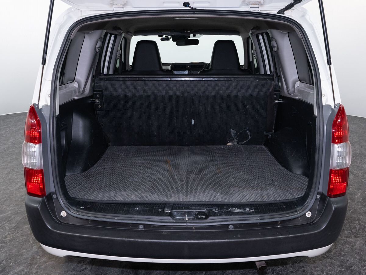 Toyota Probox 2018 - фото автомобиля