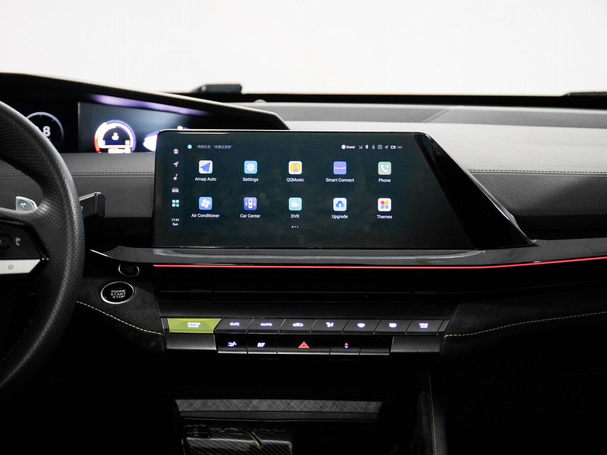 Changan UNI-V 2022 - фото автомобиля