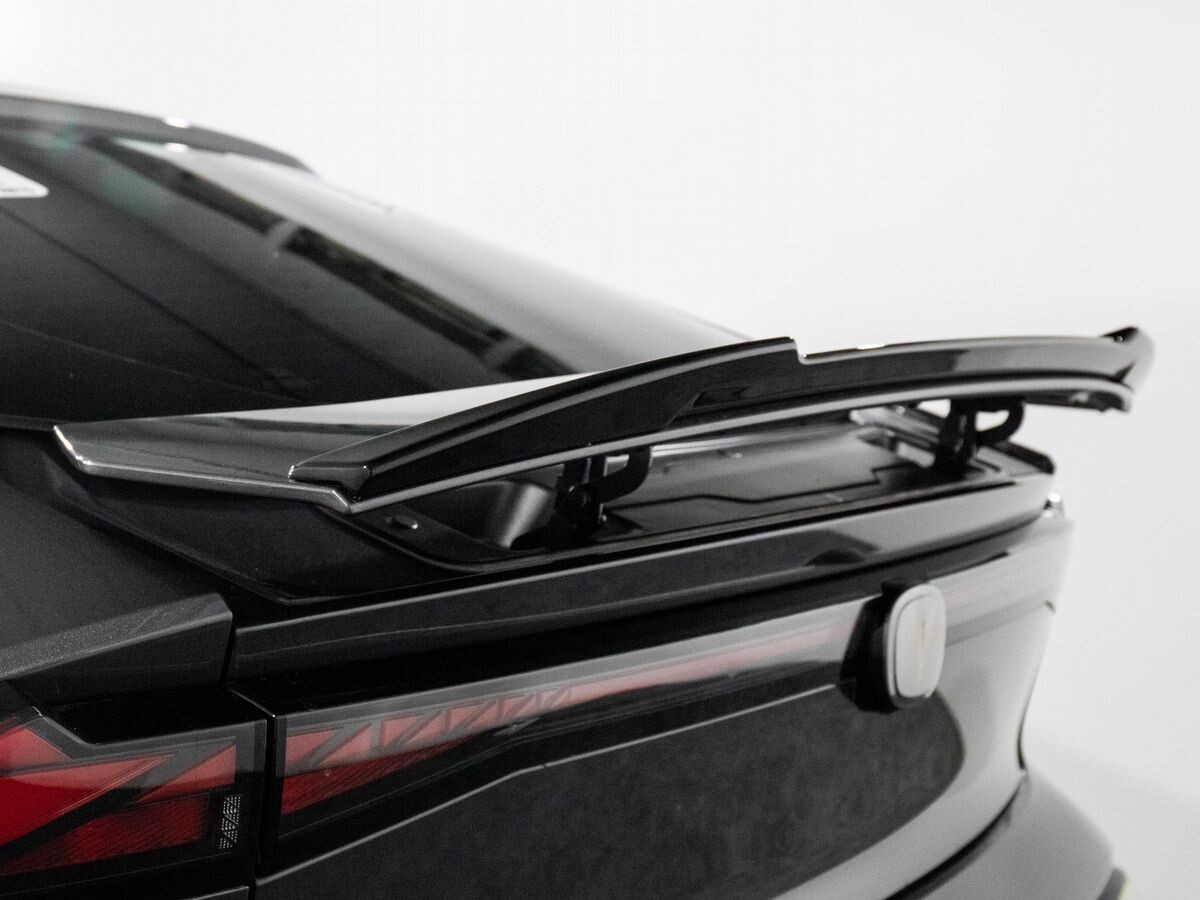 Changan UNI-V 2022 - фото автомобиля