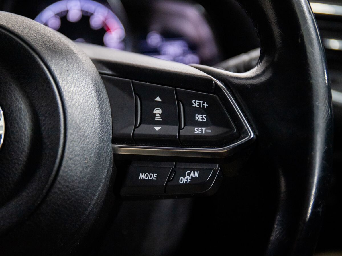 Mazda Axela 2018 - фото автомобиля