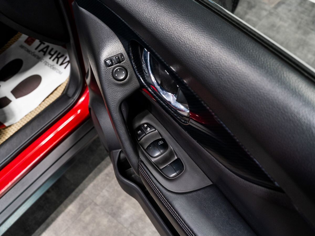 Nissan X-Trail 2017 - фото автомобиля