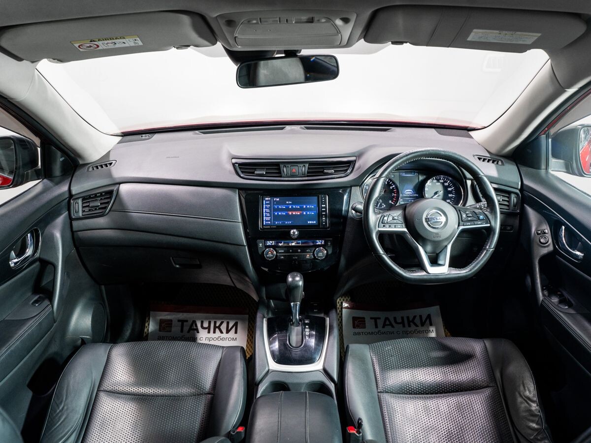 Nissan X-Trail 2017 - фото автомобиля