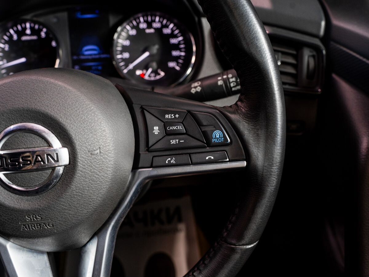 Nissan X-Trail 2017 - фото автомобиля