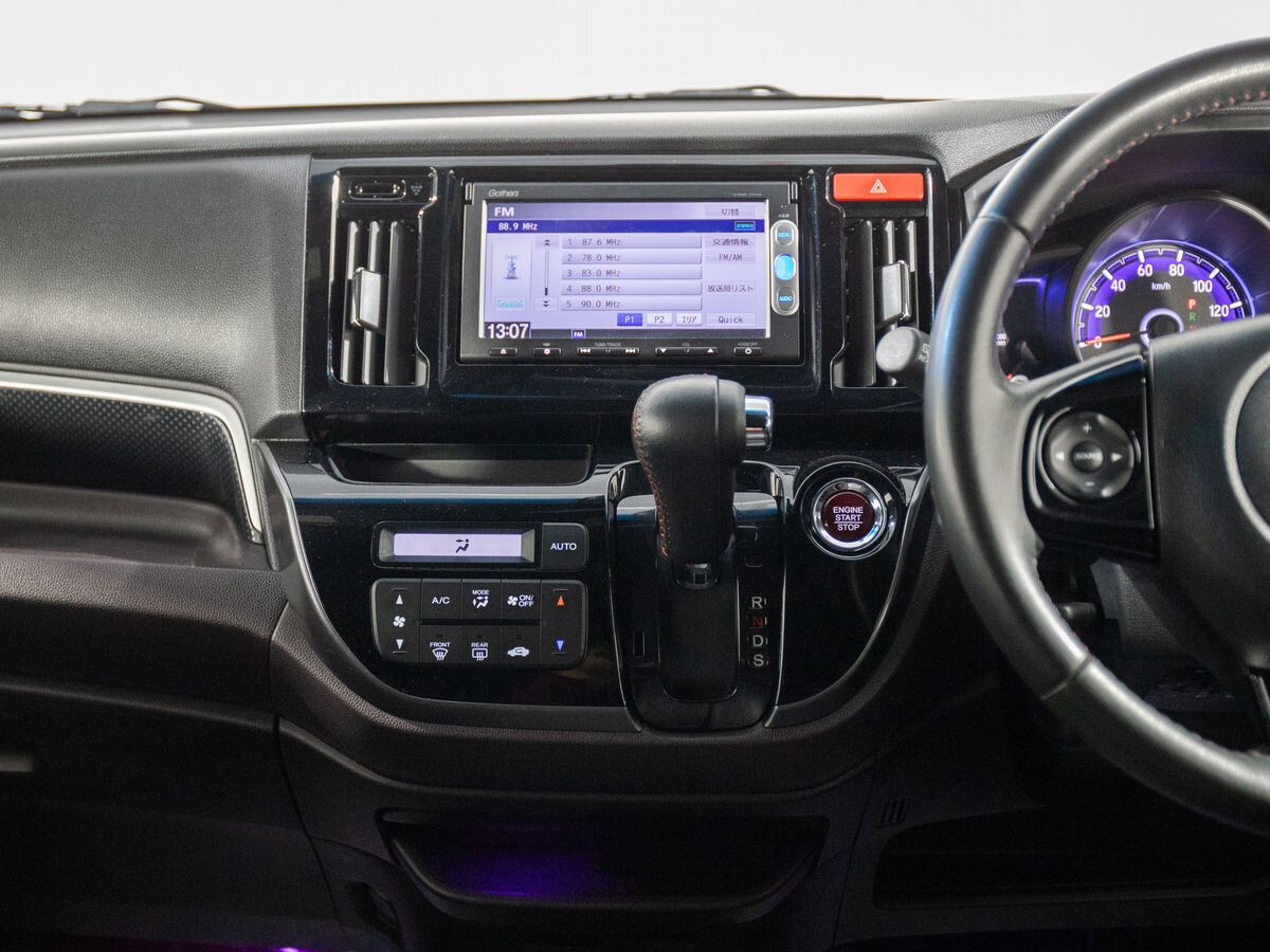 Honda N-WGN 2016 - фото автомобиля