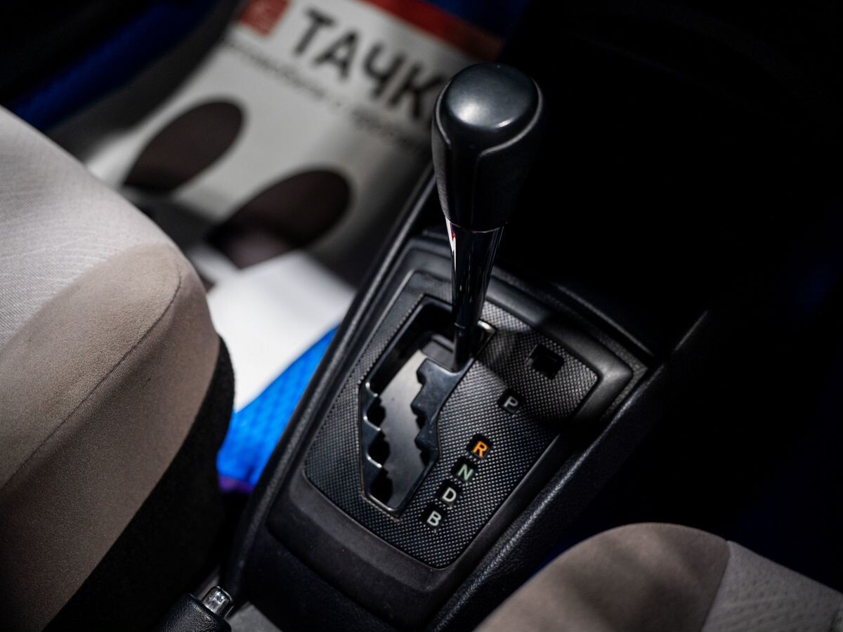 Toyota Corolla 2016 - фото автомобиля