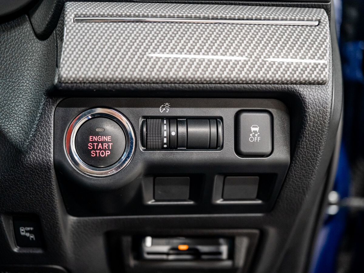 Subaru Levorg 2015 - фото автомобиля