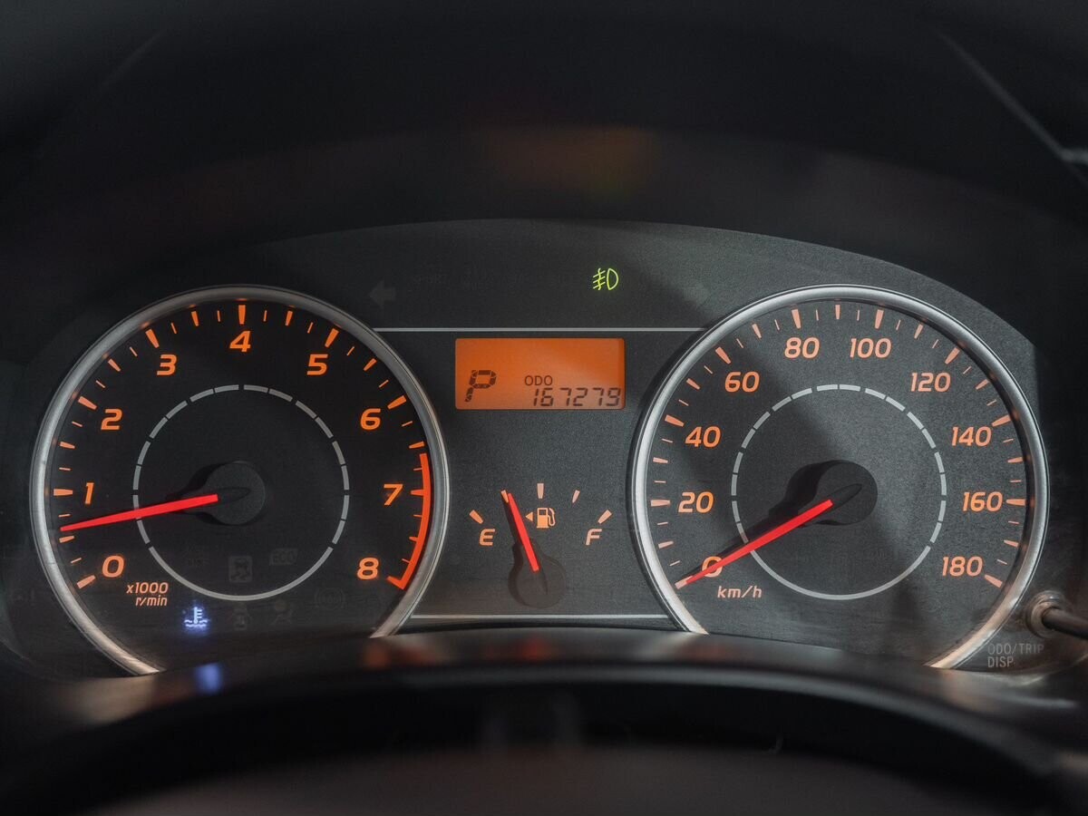 Toyota Wish 2010 - фото автомобиля