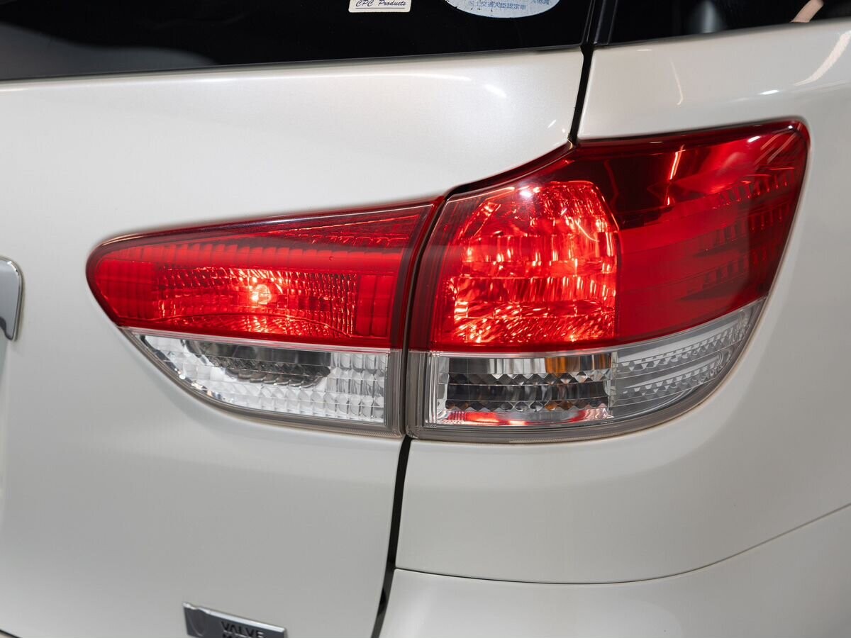 Toyota Wish 2010 - фото автомобиля