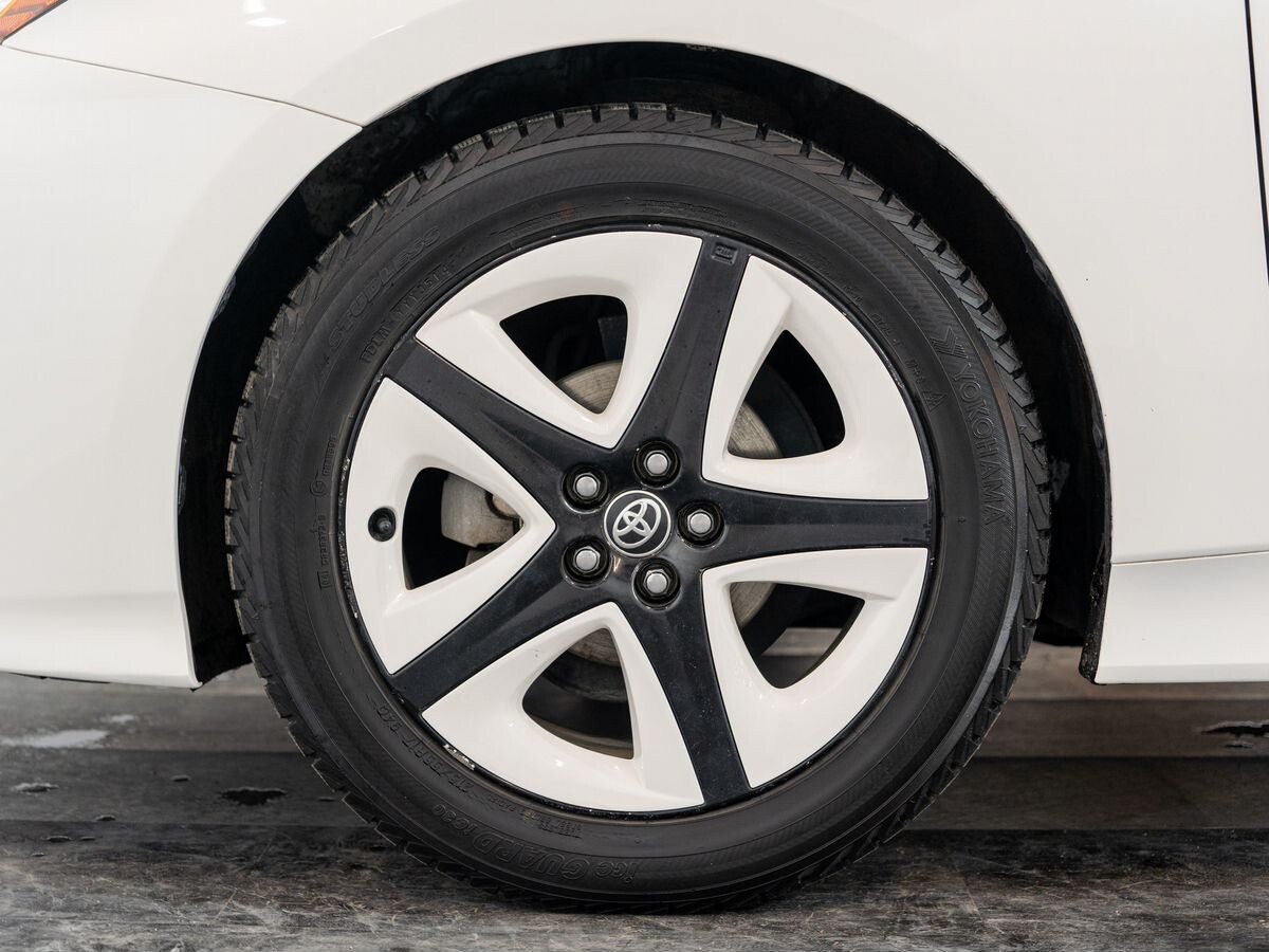 Toyota Prius 2016 - фото автомобиля