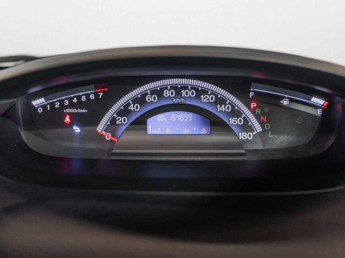 Honda Freed 2010 - фото автомобиля