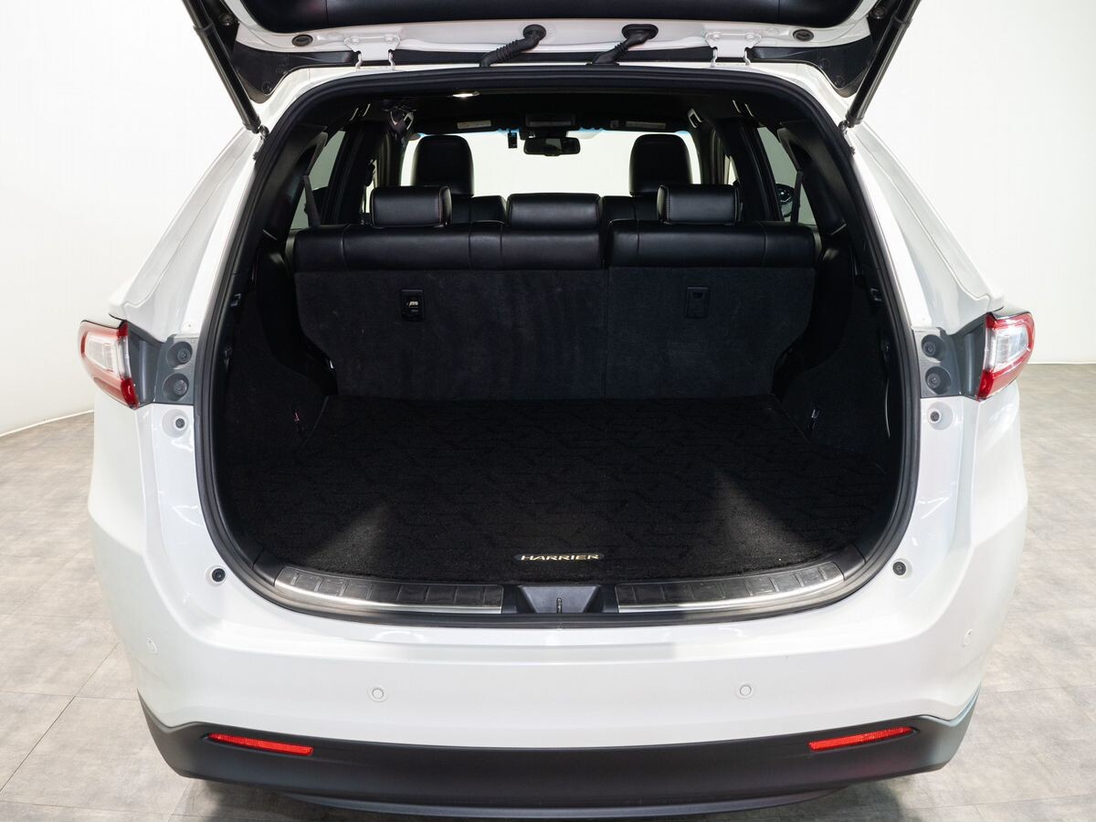 Toyota Harrier 2017 - фото автомобиля