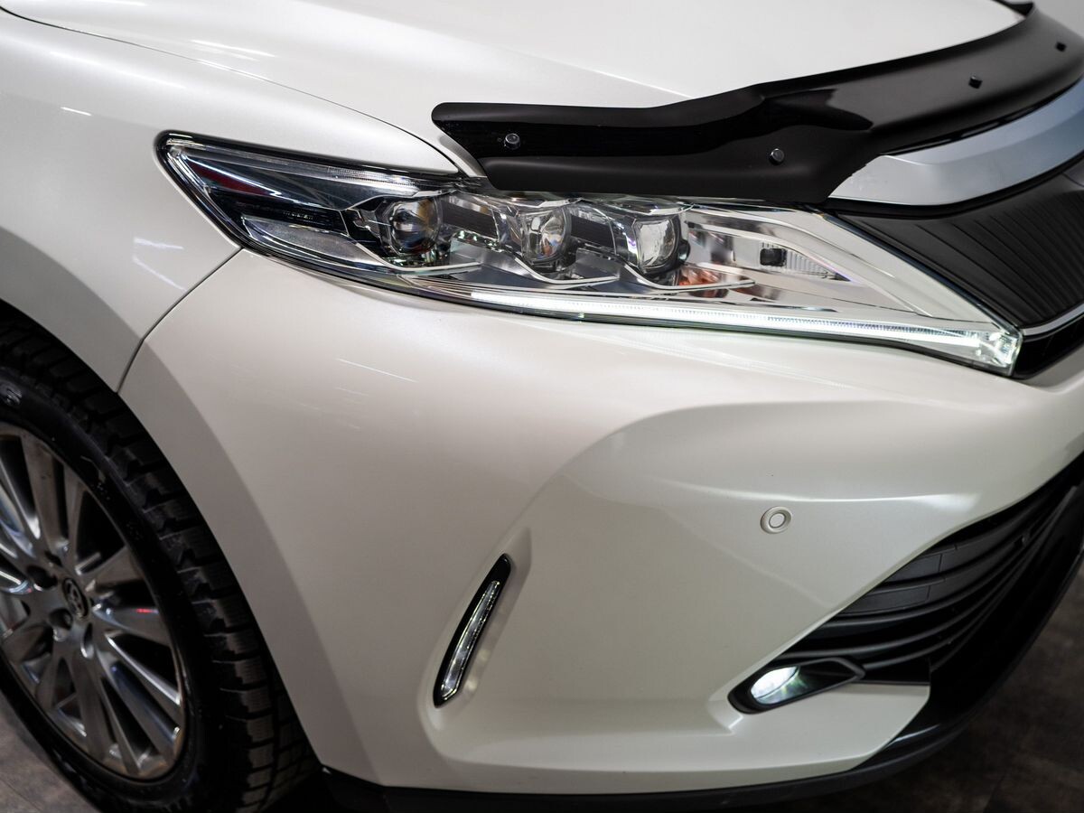 Toyota Harrier 2017 - фото автомобиля