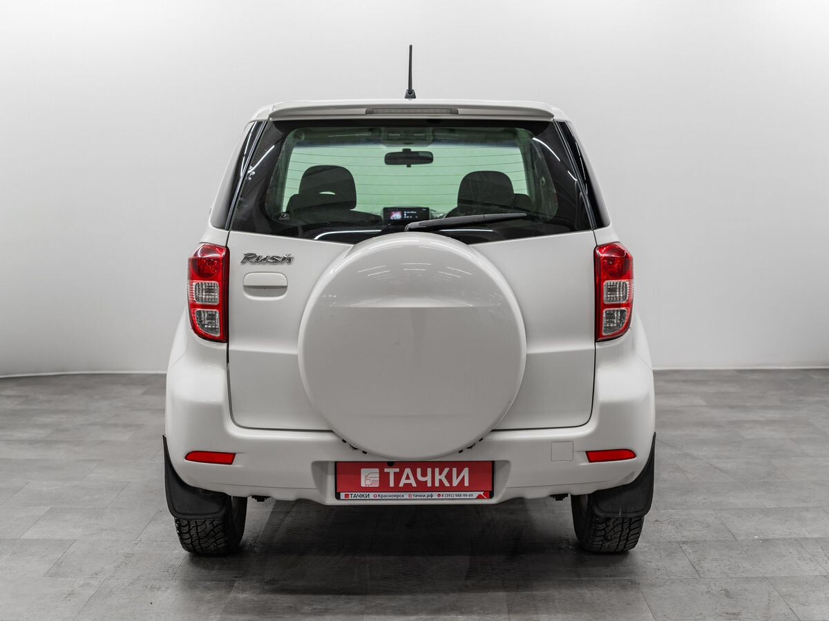 Toyota Rush 2006 - фото автомобиля