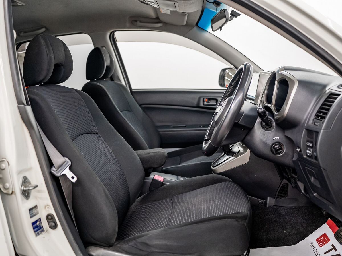 Toyota Rush 2006 - фото автомобиля