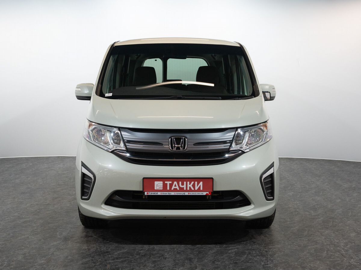 Honda Stepwgn 2015 - фото автомобиля