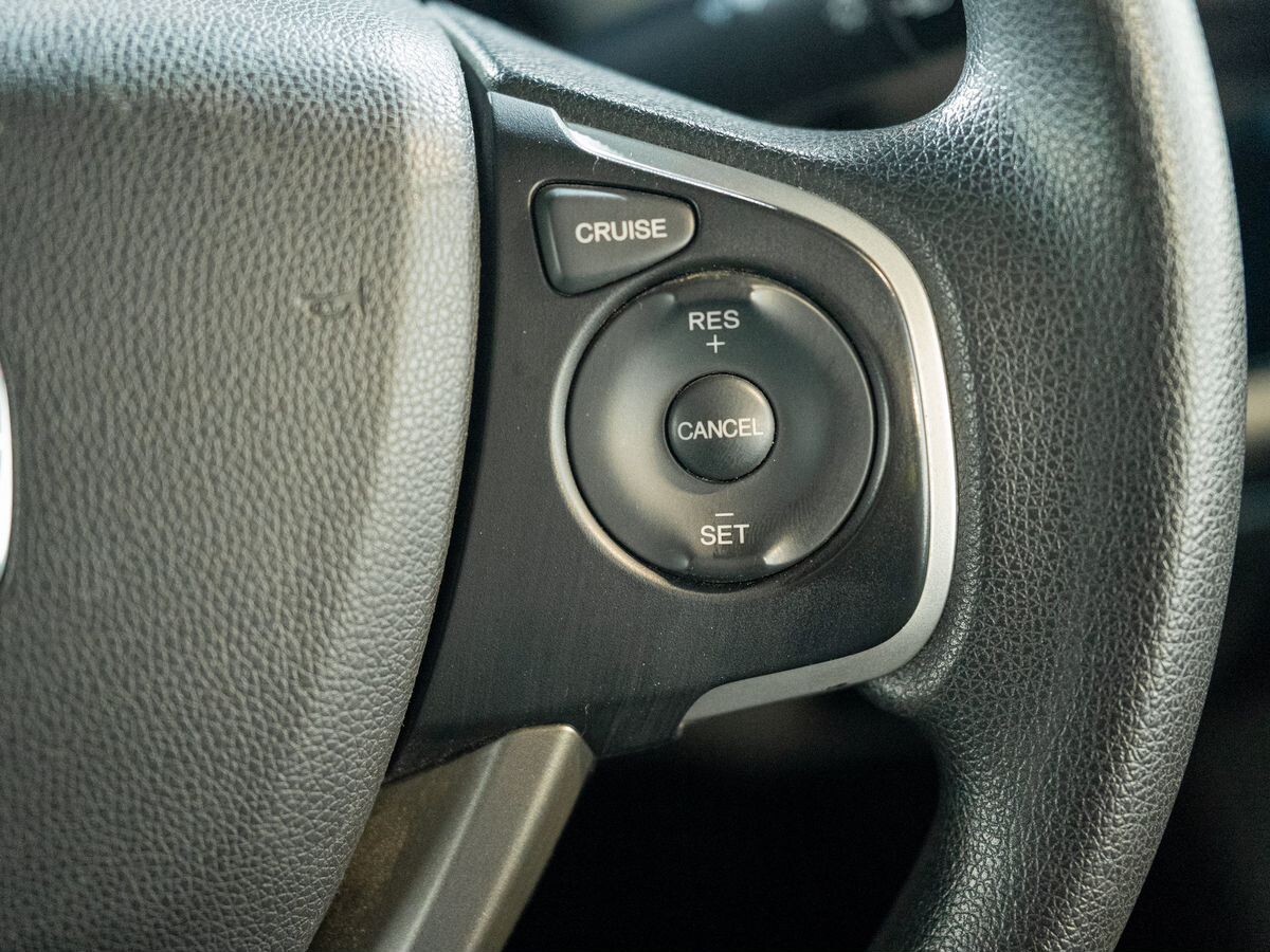 Honda Stepwgn 2015 - фото автомобиля