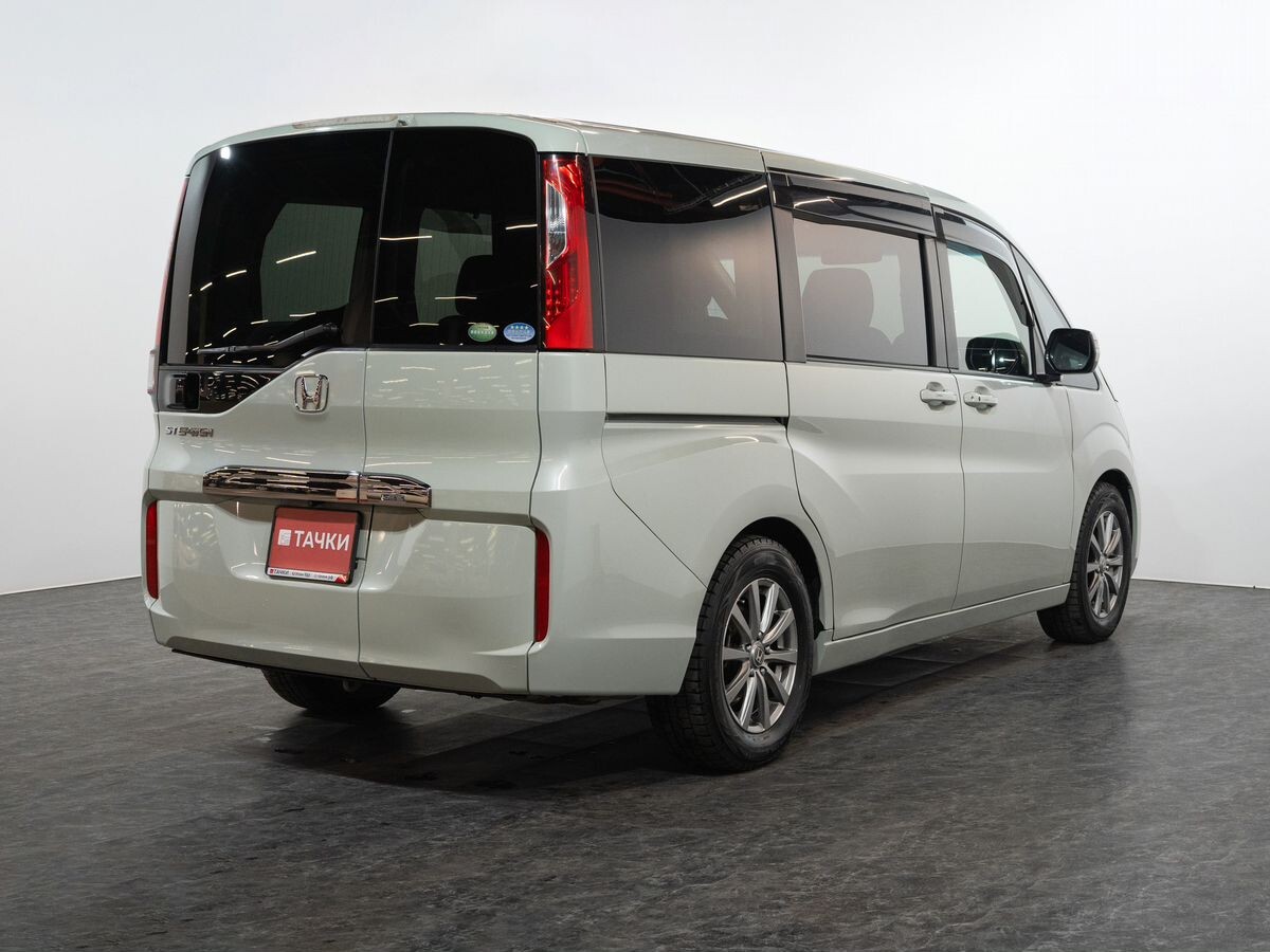 Honda Stepwgn 2015 - фото автомобиля