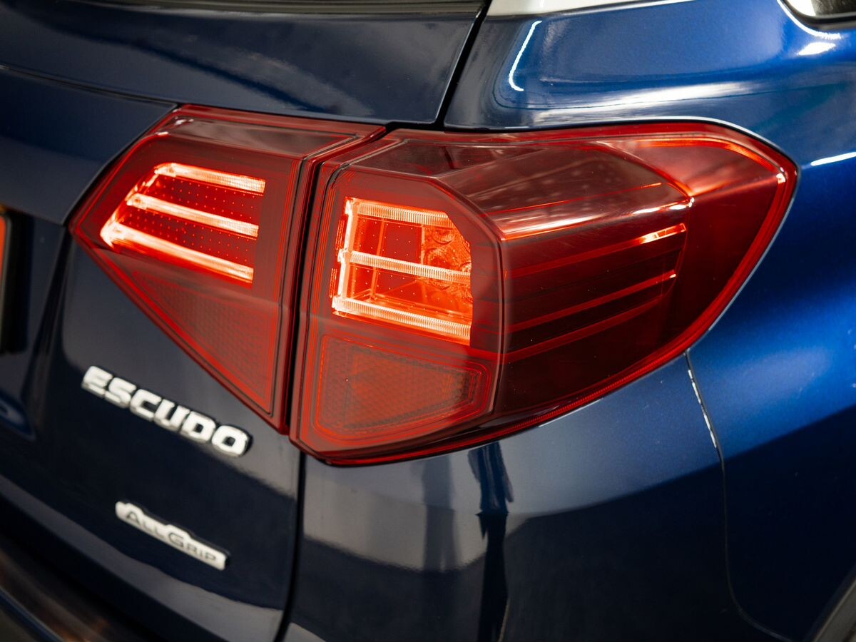 Suzuki Escudo 2021 - фото автомобиля