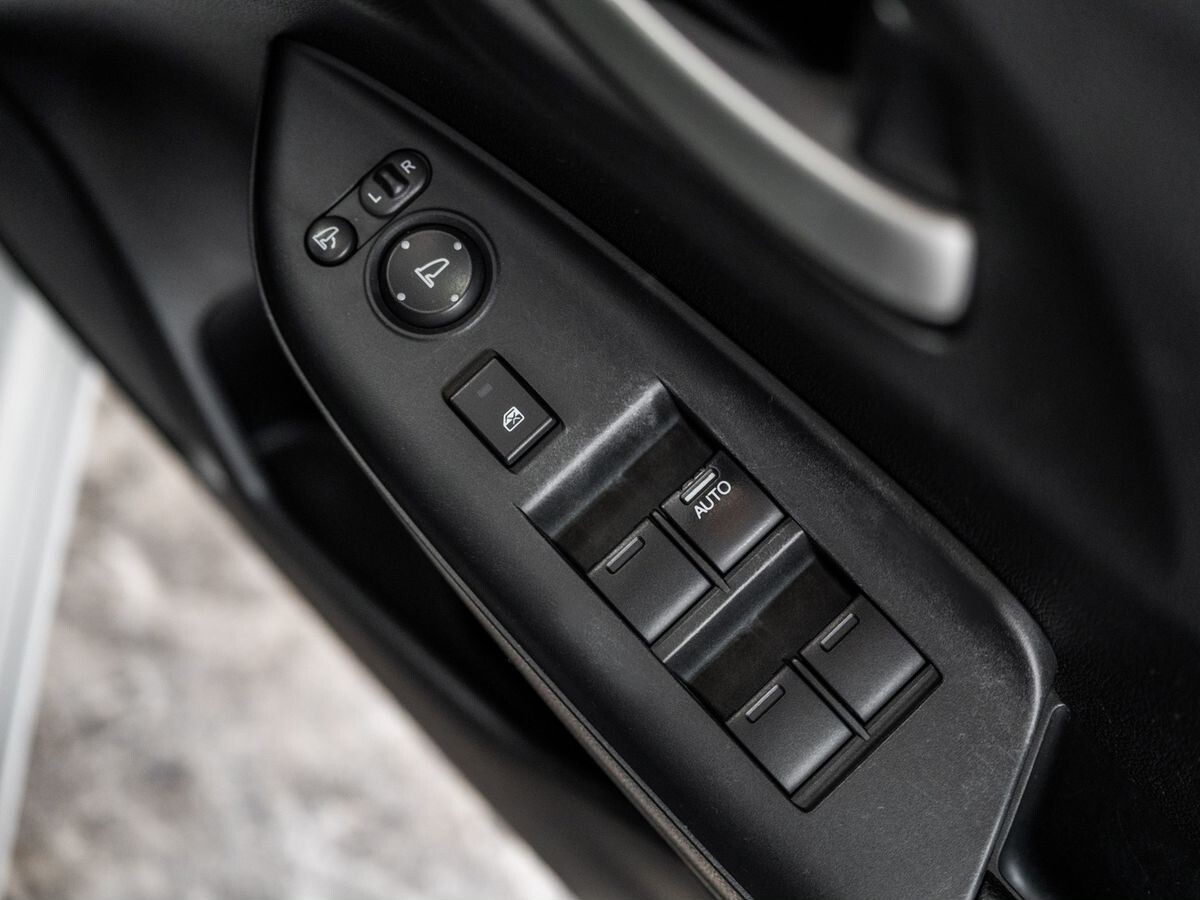 Honda Shuttle 2015 - фото автомобиля