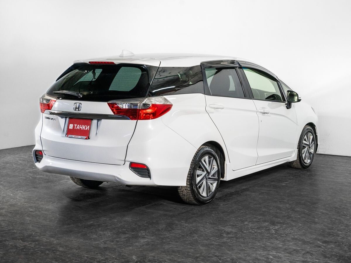 Honda Shuttle 2015 - фото автомобиля