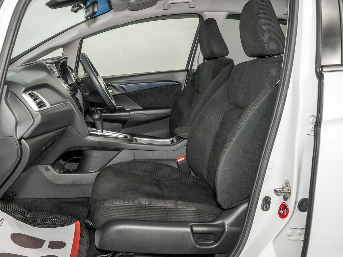 Honda Shuttle 2015 - фото автомобиля