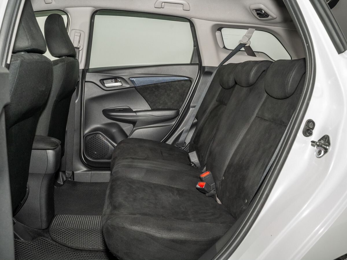 Honda Shuttle 2015 - фото автомобиля