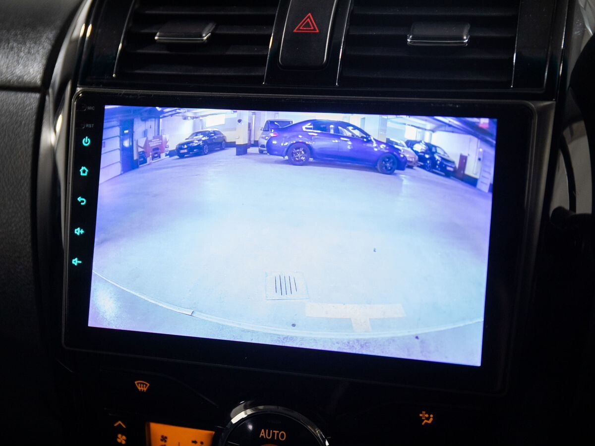 Toyota Corolla Fielder 2011 - фото автомобиля