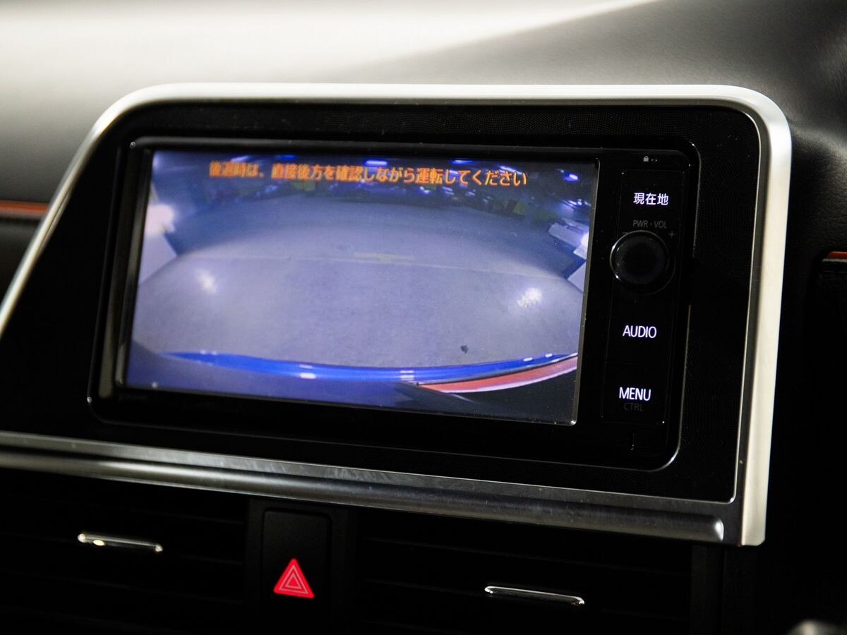 Toyota Sienta 2015 - фото автомобиля