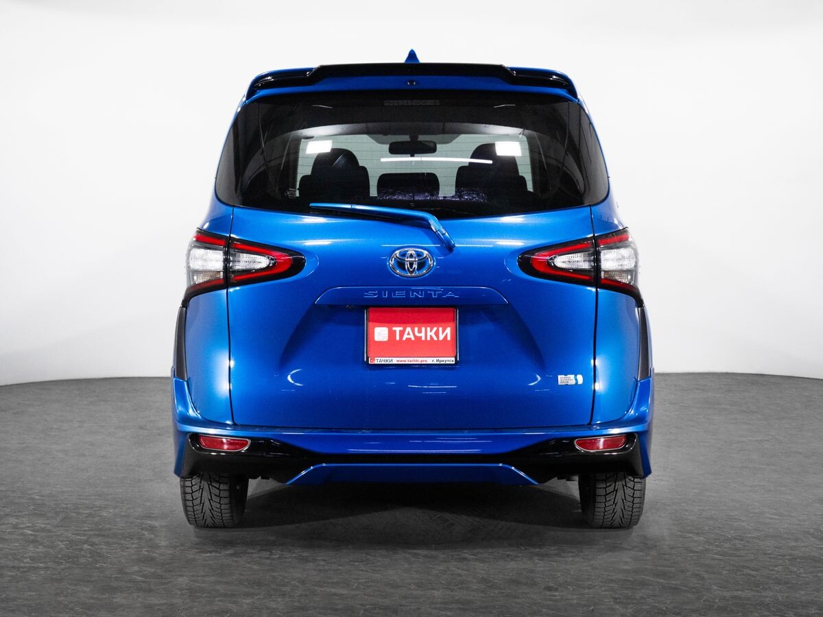 Toyota Sienta 2015 - фото автомобиля