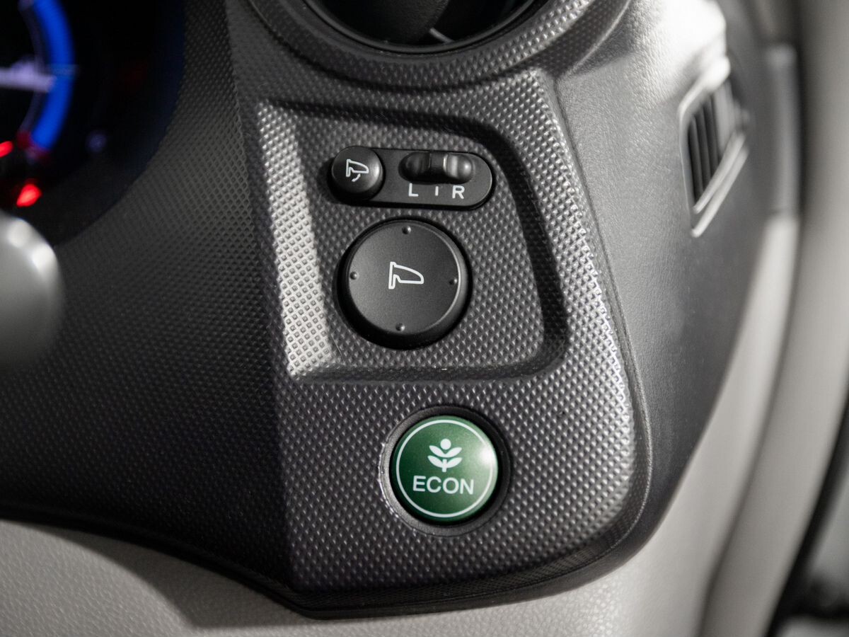 Honda Insight 2010 - фото автомобиля