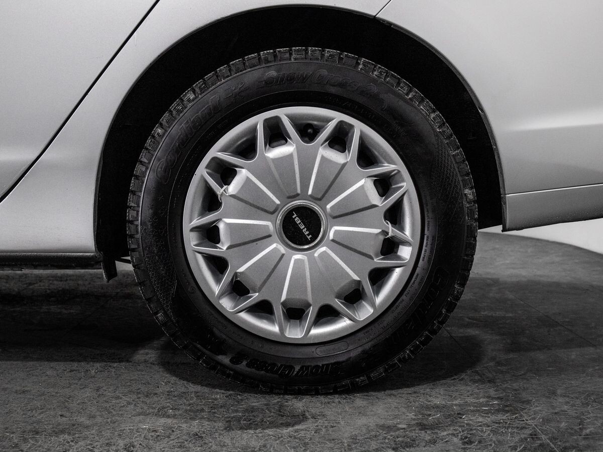 Honda Insight 2010 - фото автомобиля