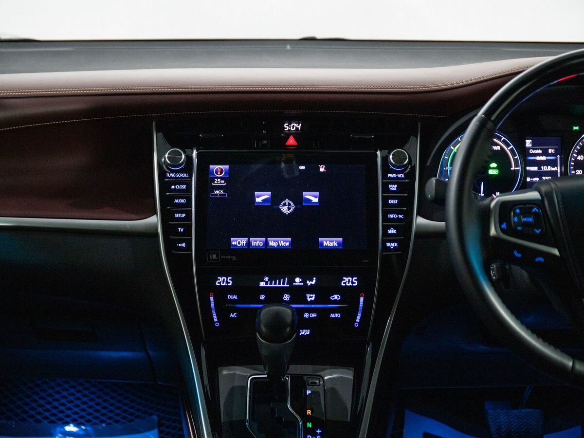 Toyota Harrier 2017 - фото автомобиля