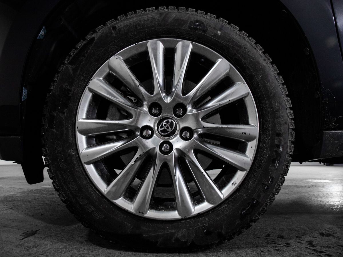 Toyota Harrier 2017 - фото автомобиля